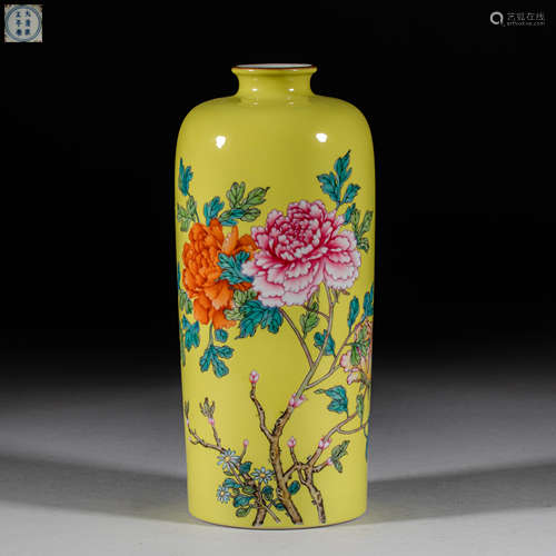 Qing Dynasty of China,Yongzheng Delicate Yellow Glaze Ground...