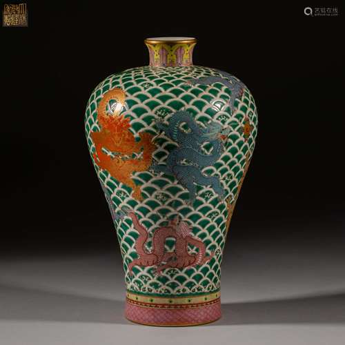 Qing Dynasty of China,Qianlong Porcelain Emperor Green Groun...