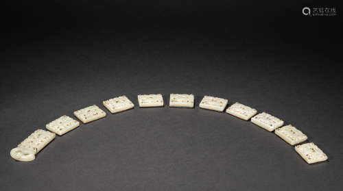 A SET OF CHINESE HETIAN JADE  BELT ORNAMENTS, LIAO DYNASTY