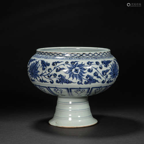 CHINESE BLUE AND WHITE HIGH FOOT BOWL, YUAN DYNASTY