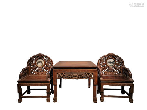 A SET OF CHINESE ROSEWOOD TABLES AND CHAIRS, QING DYNASTY