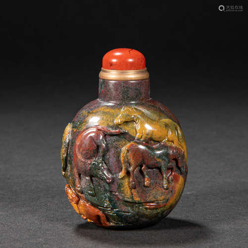 CHINESE AGATE SNUFF BOTTLE, QING DYNASTY