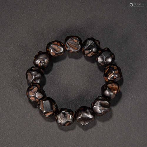 CHINESE AGARWOOD BRACELET, QING DYNASTY