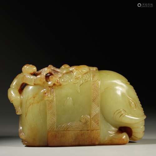 Chinese Song Dynasty -Guanware Green Two-handle Vase