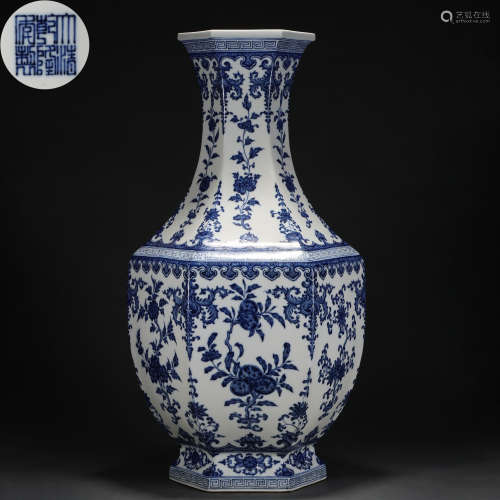 A Chinese Blue and White Fruits Vase