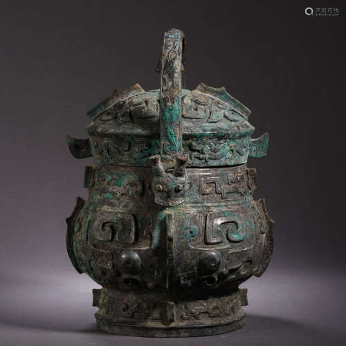 A Chinese Archaic Bronze Wine Vessel Hu