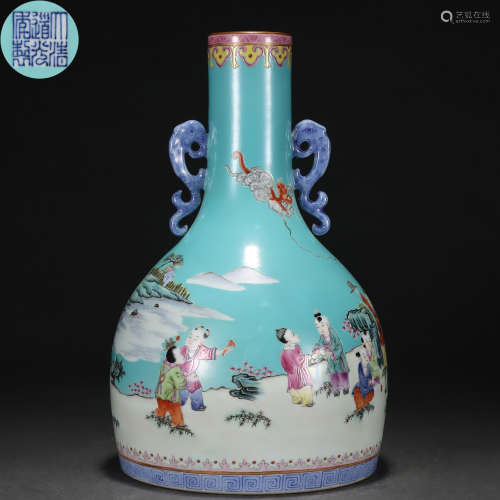 A Chinese Famille Rose Bell Shaped Vase