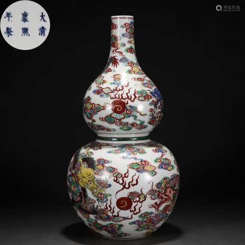 A Chinese Famille Verte Double Gourds Vase