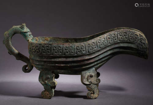 A Chinese Archaic Bronze Wine Vessel Yi