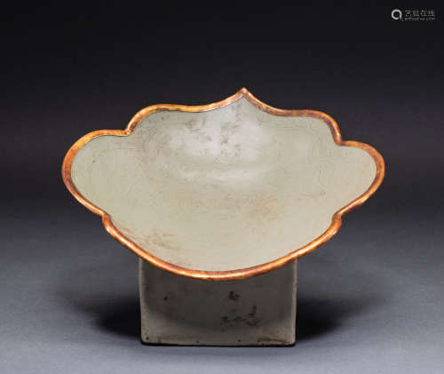 Chinese Yue kiln secret color porcelain inkstone