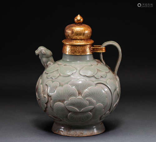 Chinese Yue kiln wine pot