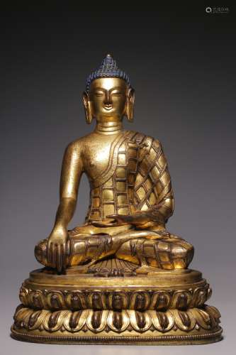 Sitting bronze gilt statue of Sakyamuni from the Qing Dynast...