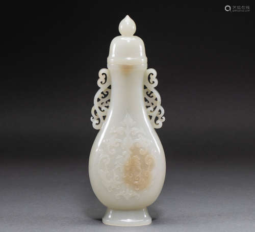Hetian jade vase from Qing Dynasty, China