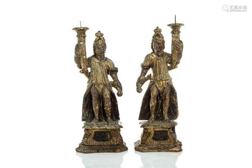 PAIR OF 17th C ITALIAN GILTWOOD ANGELS