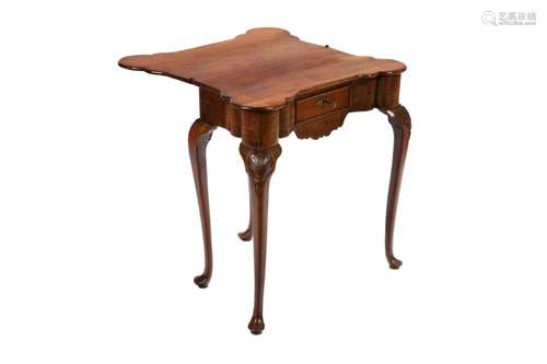 FINE GEORGE II ENGLISH MAHOGANY TEA TABLE