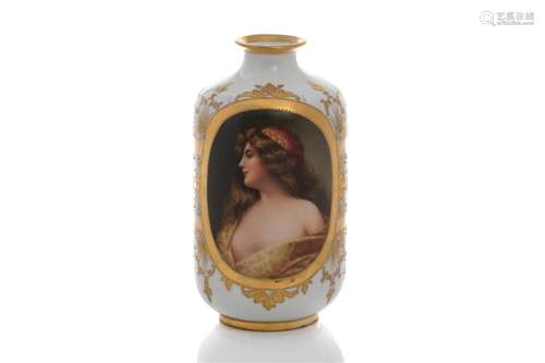 VIENNA PORCELAIN PORTRAIT VASE