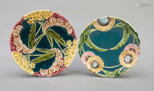 Two Art Nouveau wall plates, c. 190