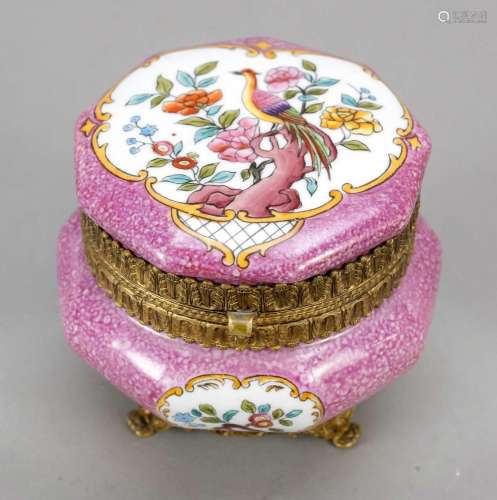 Octagonal lidded box with metal mou