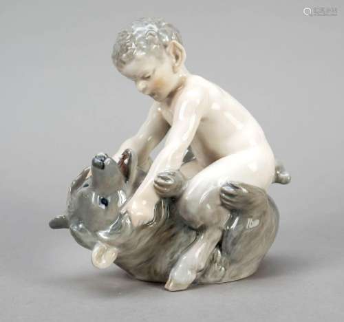 Faun, fighting with a bear, Royal C