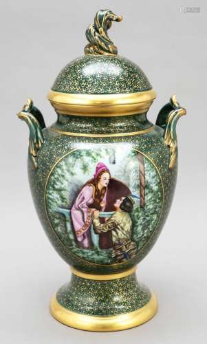 A magnificent lidded vase, Royal Co