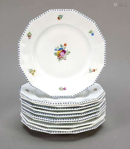 Set of 11 starter or dessert plates