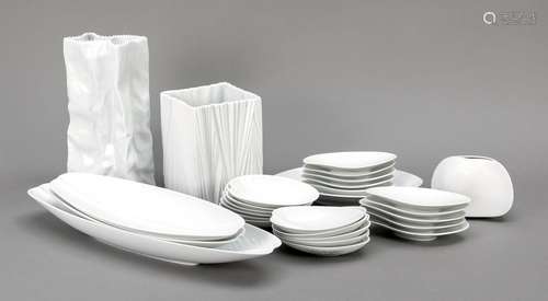 Assorted white porcelain, 28 pieces