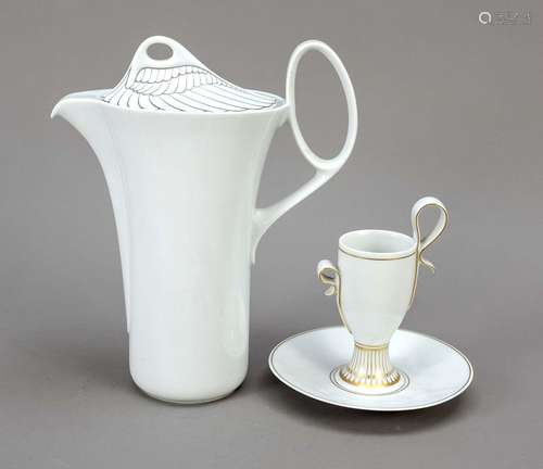 Coffee pot and artist's cup with sa