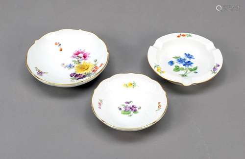 Mixed lot of 3 pieces, Meissen, 20t