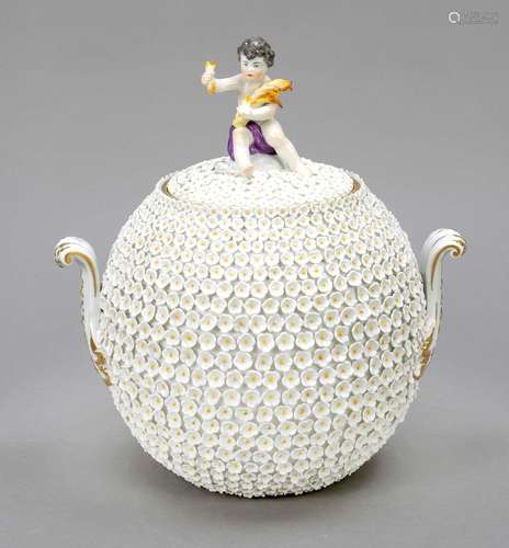 Small snowball lidded tureen, Meiss