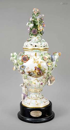 Potpourri lidded vase with cupids,