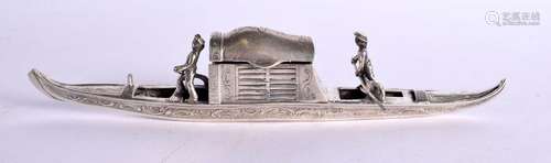 A VINTAGE SILVER GONDOLA. 135 grams. 23 cm x 5 cm.