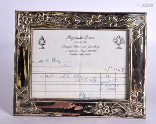 AN ART NOUVEAU SILVER PHOTOGRAPH FRAME. 339 grams. 20 cm x 2...