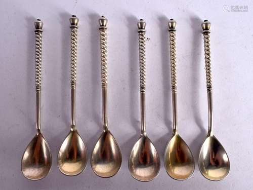 A SET OF SIX NIELLO SILVER COFFEE SPOONS DECORATED WITH HIST...