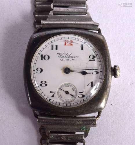 ANTIQUE WALTHAM WRISTWATCH. Dial 3.1cm