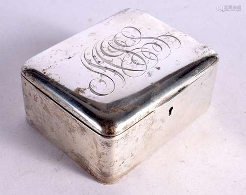 A LOCKABLE SILVER BOX WITH KEY, VELVET LINED. Stamped Sterli...