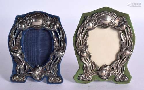 A PAIR OF ART NOVEAU SILVER PICTURE FRAMES. Stamped Sterling...