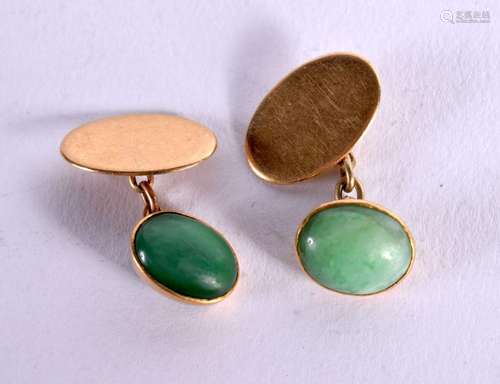 A PAIR OF ANTIQUE HIGH CARAT GOLD AND JADE CUFFLINKS. 1cm x ...