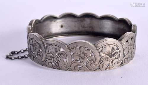 A VICTORIAN STYLE WHITE METAL BANGLE. 5.7cm x 6.2cm, weight ...