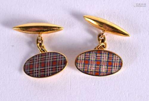 A CASED PAIR OF 9CT GOLD CUFFLINKS WITH A TARTAN DECORATION....