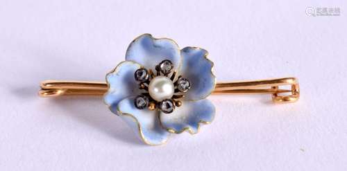 A GOLD, ENAMEL, DIAMOND AND PEARL BROOCH. 3.7cm x 1.6cm, wei...