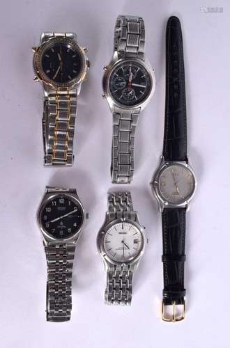 FIVE SEIKO FASHION WATCHES. (5)