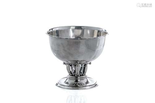 GEORG JENSEN LOUVRE CENTREPIECE BOWL, no. 19A