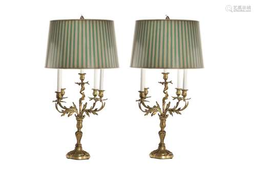 PAIR OF BRONZE TABLE LAMPS WITH SHADES