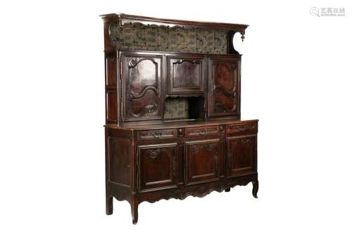 18th C FRENCH PROVINCIAL OAK CUPBOARD