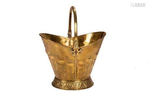 ANTIQUE DUTCH BRASS COAL SCUTTLE