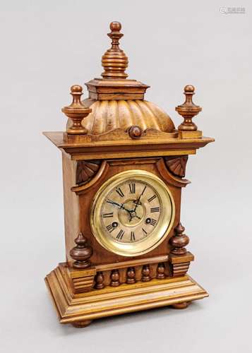 Oak table clock, c. 1900, with gall