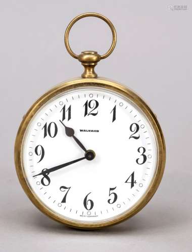 Wall clock in the shape of a pocket