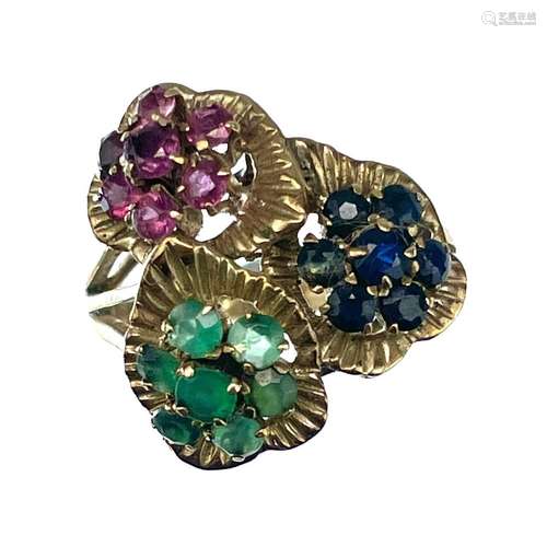 An 18ct gold emerald, ruby and sapphire set triple daisy hea...