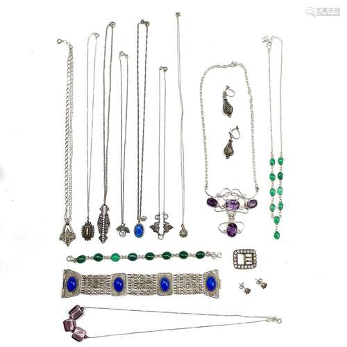 A collection of mostly silver costume jewellery,