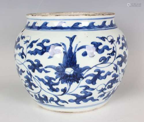 A Chinese blue and white porcelain jar